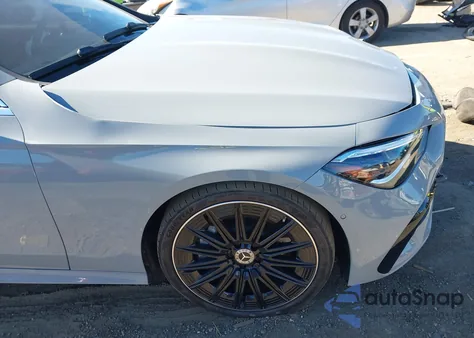 2024 Mercedes-Benz Cle 450 4Matic z USA, uszkodzony, nr VIN W1KMK6BB9RF025153